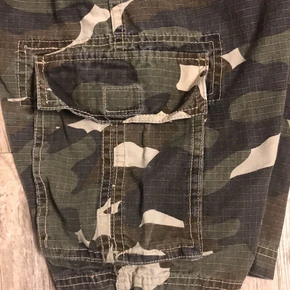 Boys Army Cargo Shorts - Picture 4 of 4